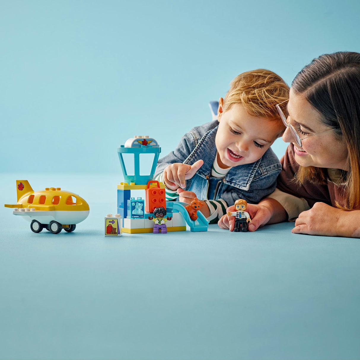 Lego Duplo - First Time at the Airport