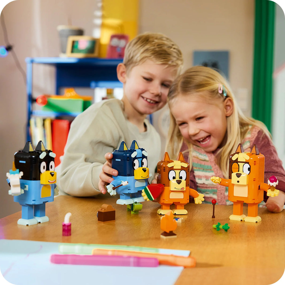 LEGO Bluey - Brick-Built Bluey Family