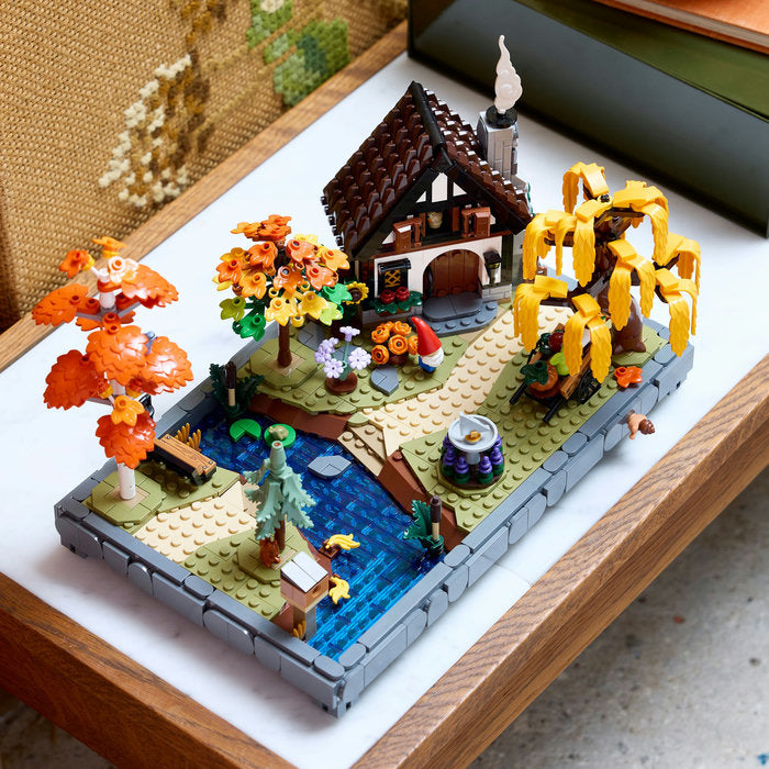 LEGO Icons - Autumn Cottage Garden