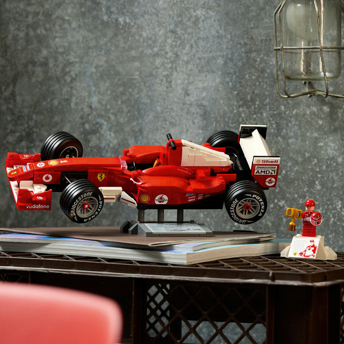 LEGO Icons - Ferrari F2004 & Michael Schumacher