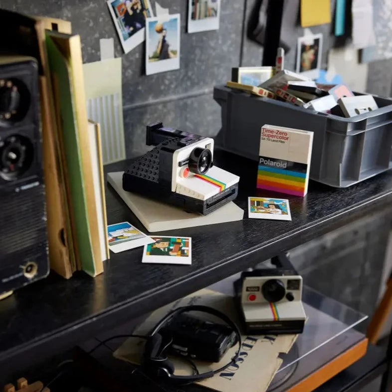 Lego Ideas Polaroid OneStep SX-70 Camera