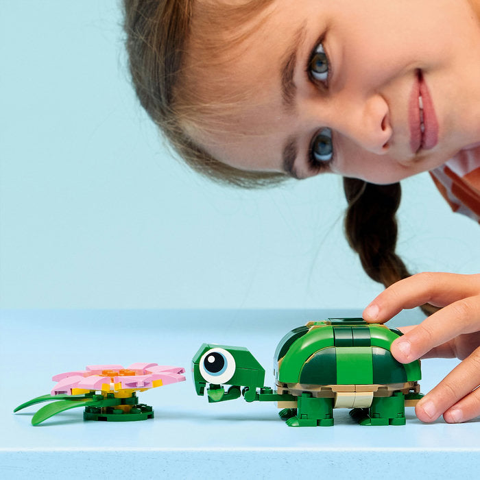 Lego Creator - Turtle with a Water Lily Flower