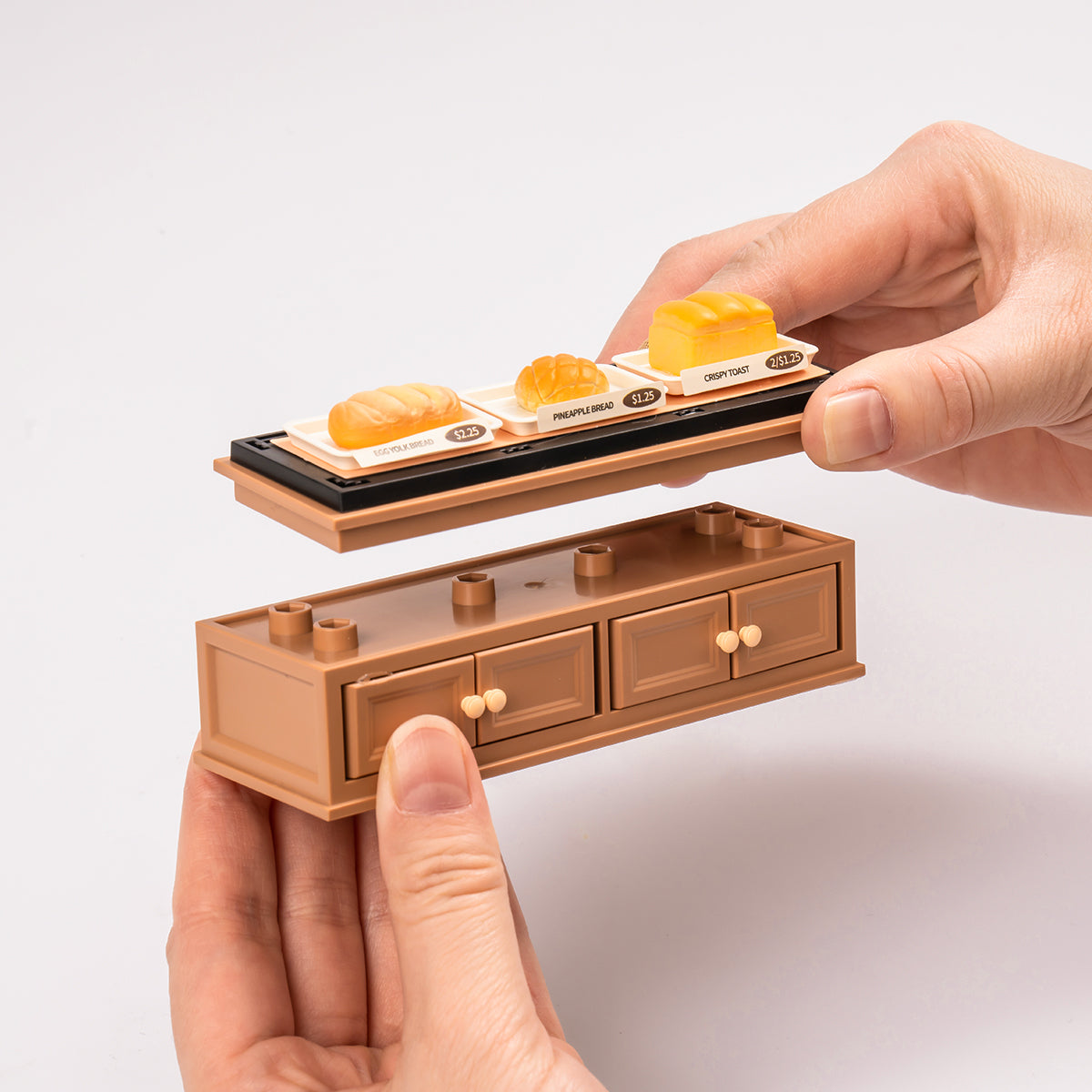 Rolife Golden Wheat Bakery DIY Miniature House