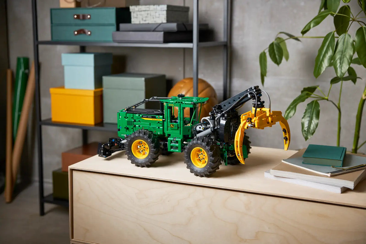 Lego Technic John Deere 948L II Skidder