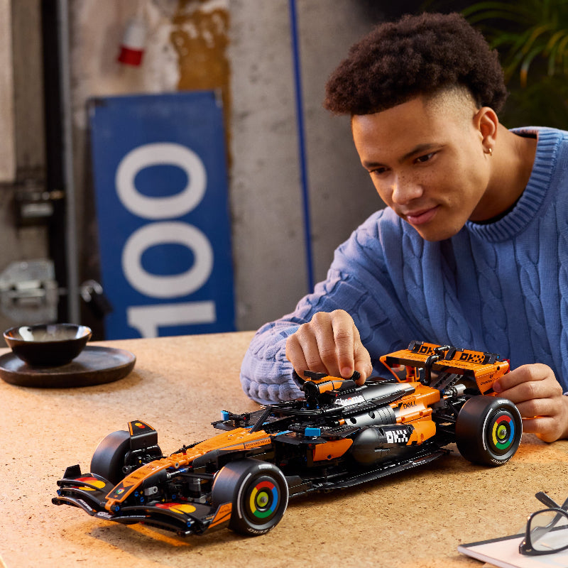 LEGO Technic - McLaren MCL39 F1 Car