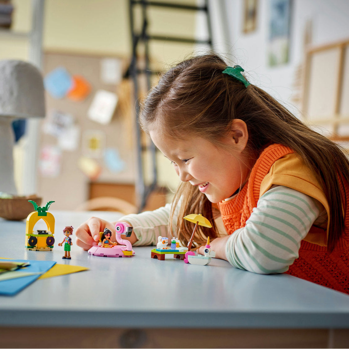 Lego Friends - Unicorn & Flamingo Pool Party