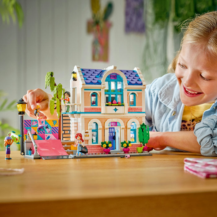 LEGO Friends - Liann's Family House