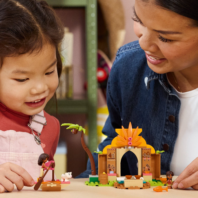 LEGO Disney - Moana: Village House & Boat