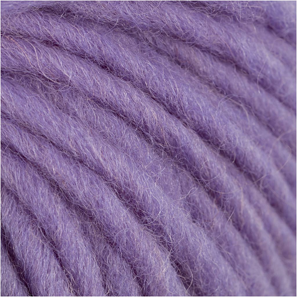 Wool yarn