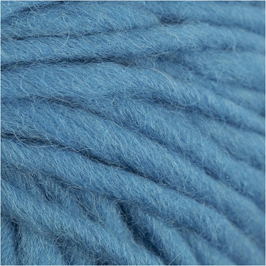 Wool yarn