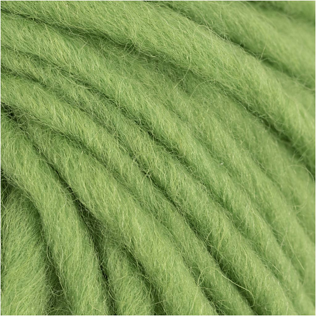 Wool yarn