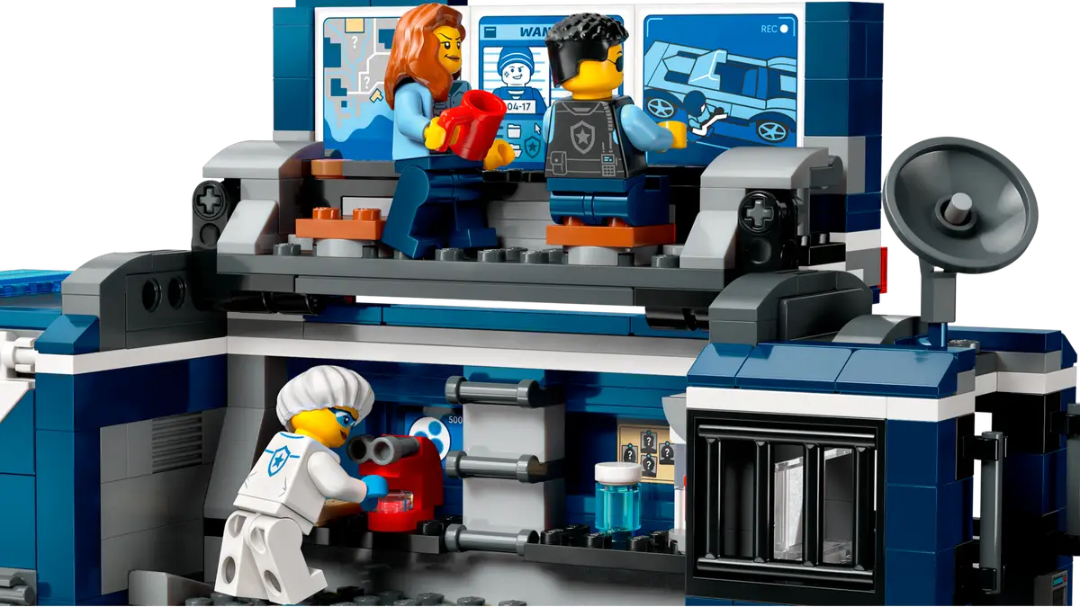 Lego City Police Mobile Crime Lab Truck Set