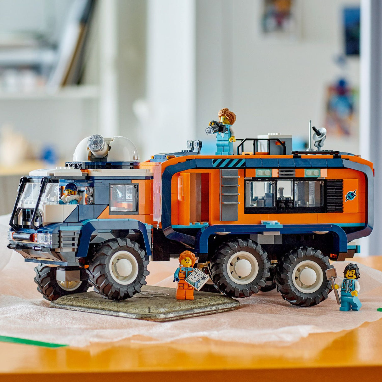 Lego City - Arctic Explorer Science Lab Truck