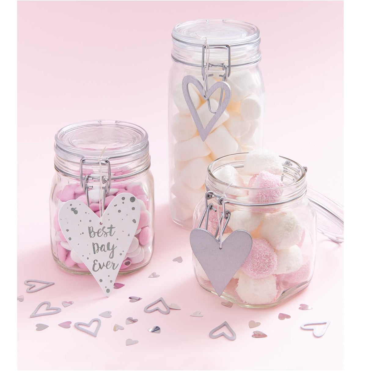 Ohhh! Lovely! Wooden hanger heart with saying white-silver