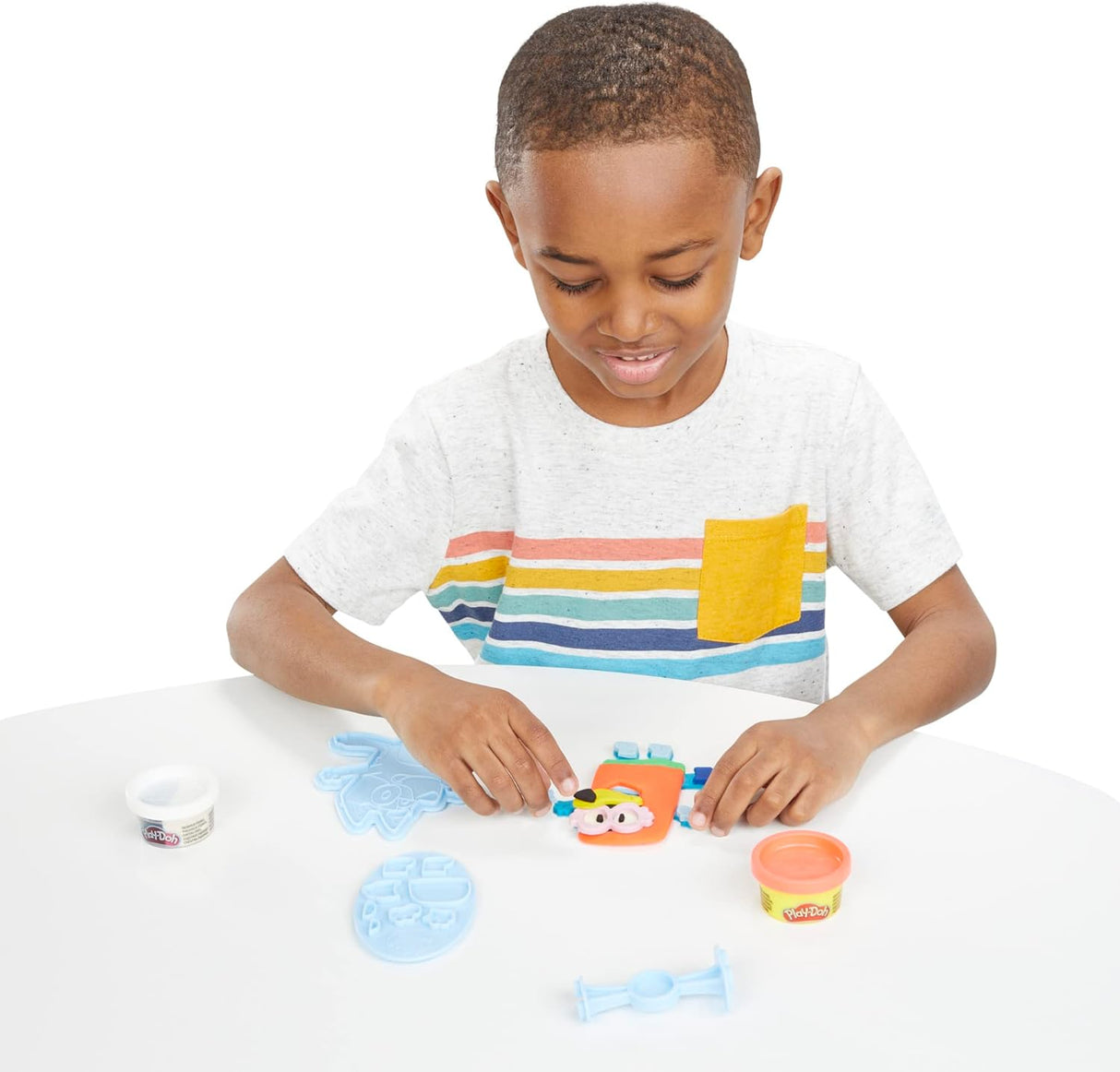 Play-Doh Bluey Make & Mash Costumes Set