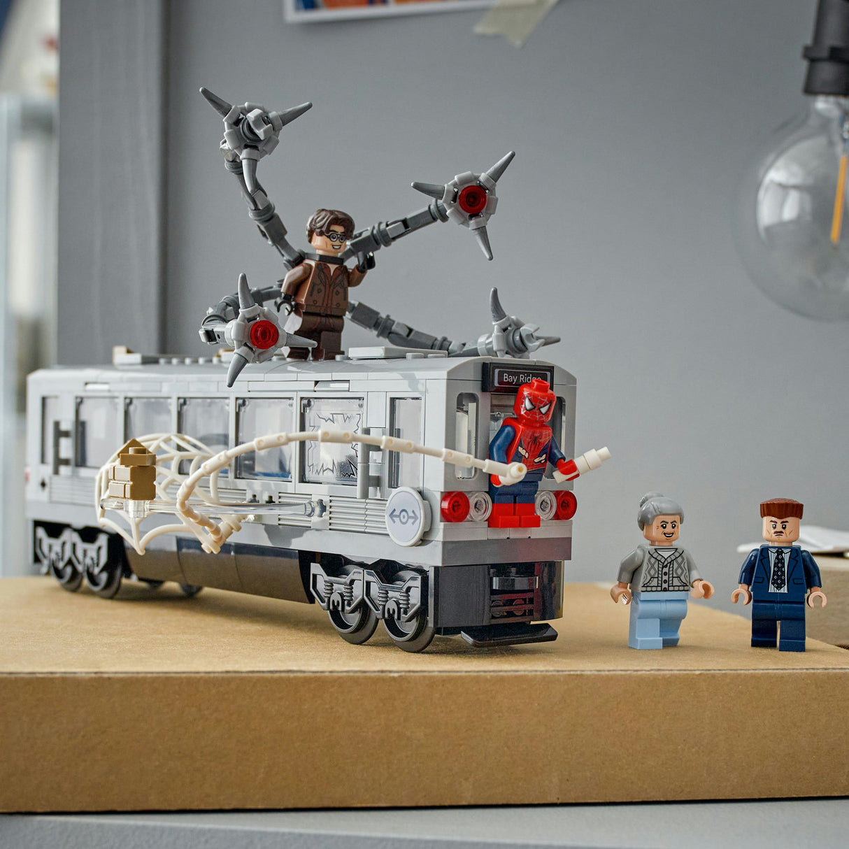 Lego Marvel - Spider-Man vs. Doc Ock Subway Train Scene