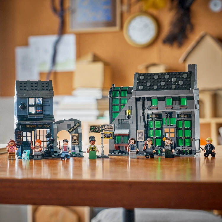 LEGO Harry Potter - Knockturn Alley Wizarding Shops
