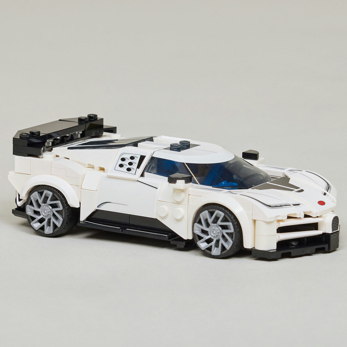 Lego Speed Champions - Bugatti Centodieci Hyper Sports Car