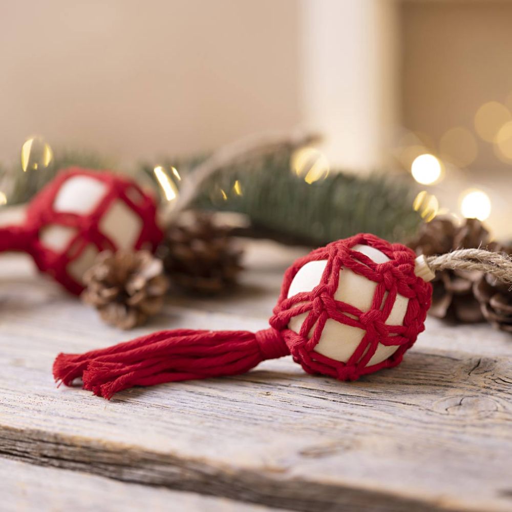 Craft Kit - Macramé Christmas Baubles