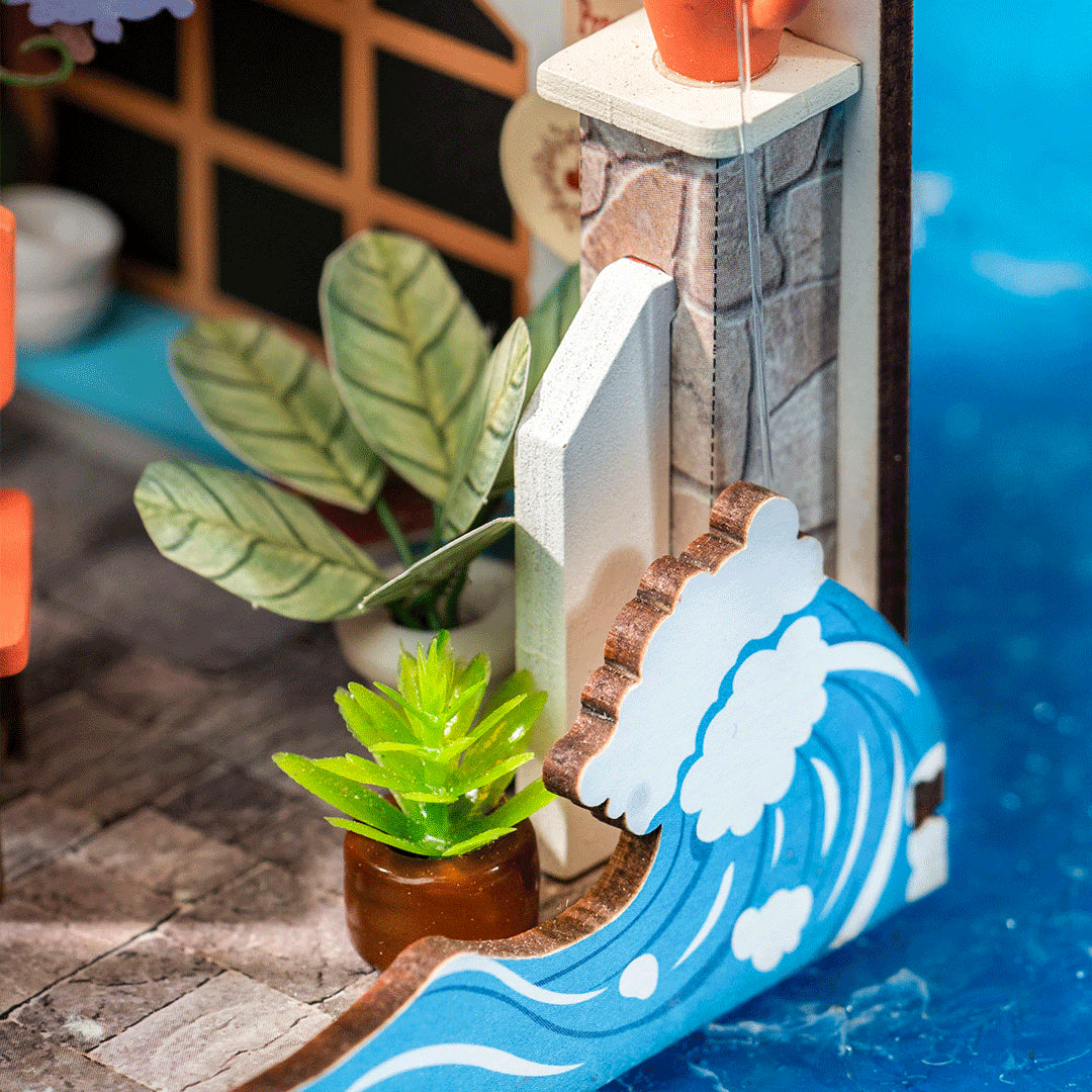 Rolife Sea Holiday Restaurant DIY Miniature House