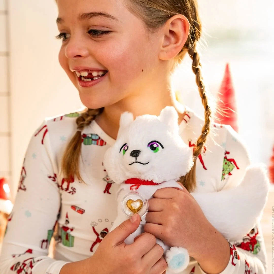 Elf Pets: An Arctic Fox Tradition
