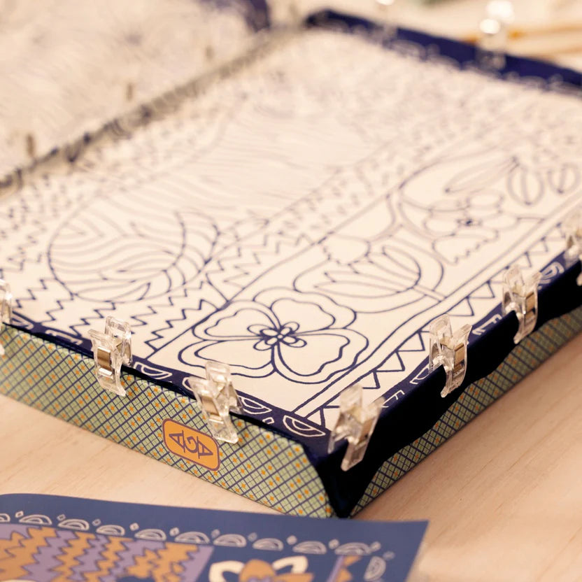 Djeco Atelier Silk Painting Scarf Kit - Felines