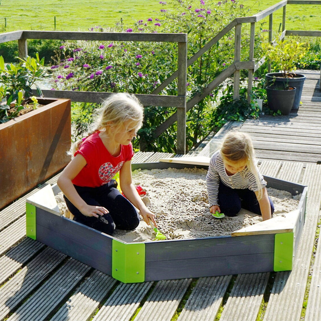 EXIT Aksent Hexagonal Sandpit - 160 x 140cm