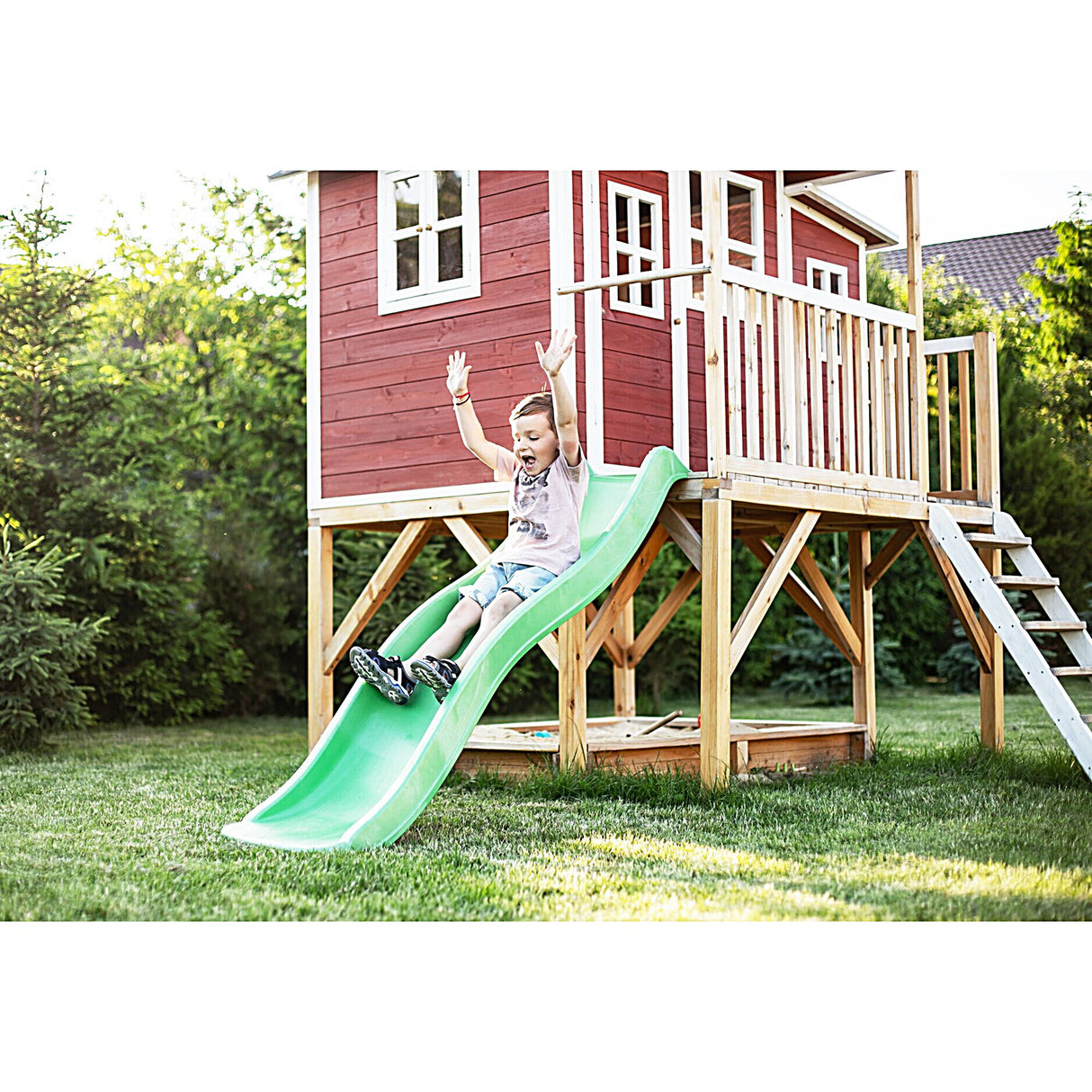 EXIT Loft 550 Wooden Playhouse - Red