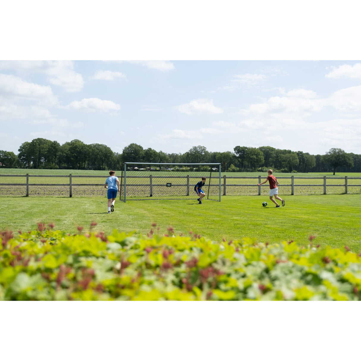 EXIT Scala Aluminium Soccer Goal (16.4 x 6.6 Ft)