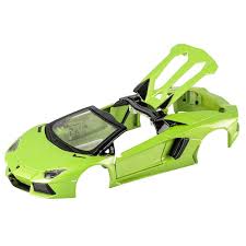 Maisto Model Car - 1:24 Special Edition Lamborghini Aventador