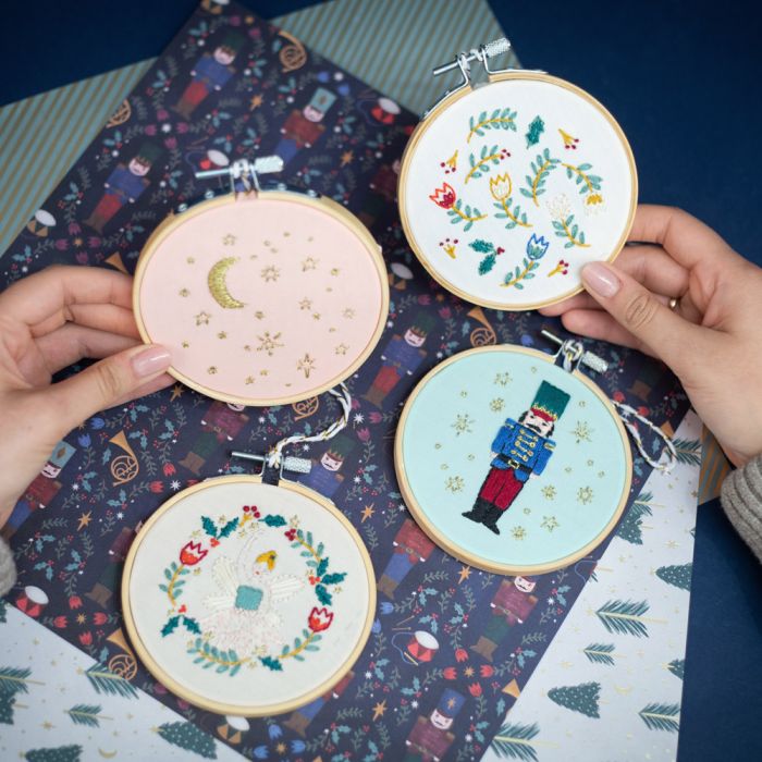 Violet Studios The Nutcracker - Mini Embroidery Hoops/Tree Decorations