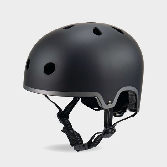 Micro Children's Deluxe Helmet: Black (Medium 55-58cm)