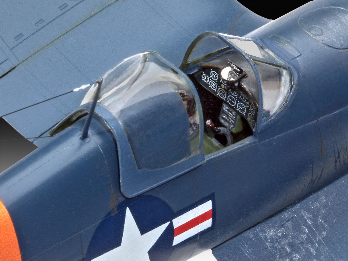 Revell Model Set F4U-4 Corsair