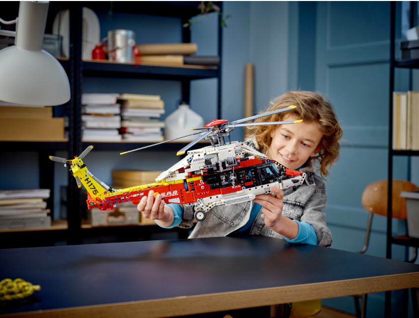 Lego Technic Airbus H175 Rescue Helicopter