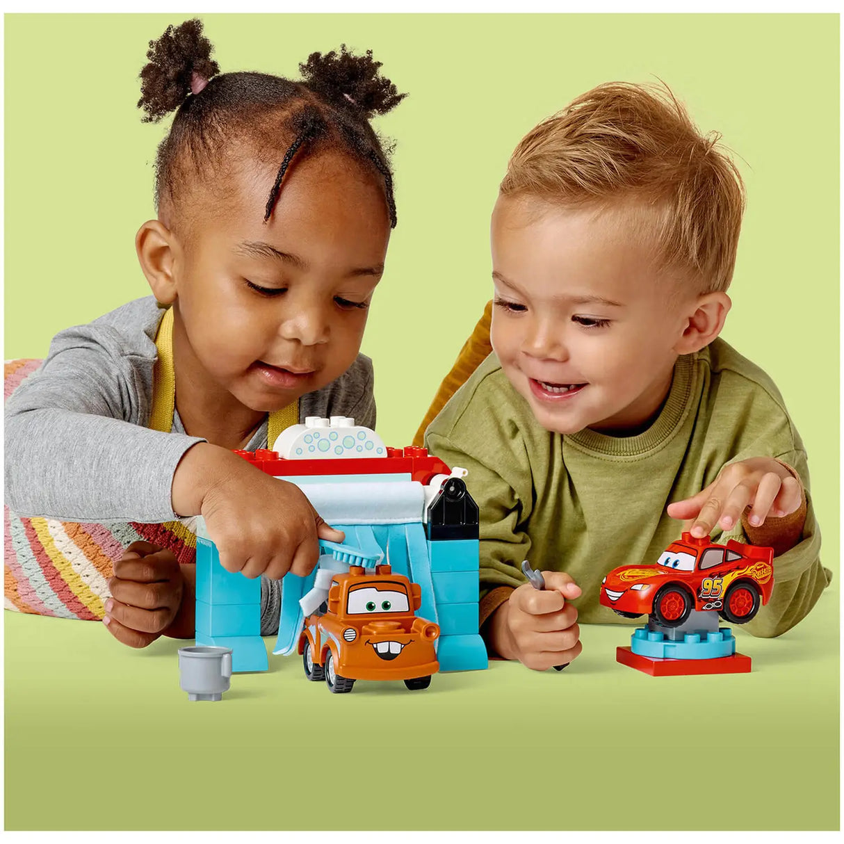 Lego Lightning McQueen & Mater's Car Wash Fun