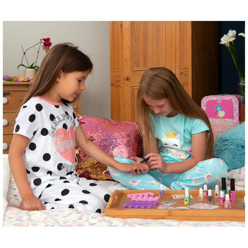 Galt Nail Design Case