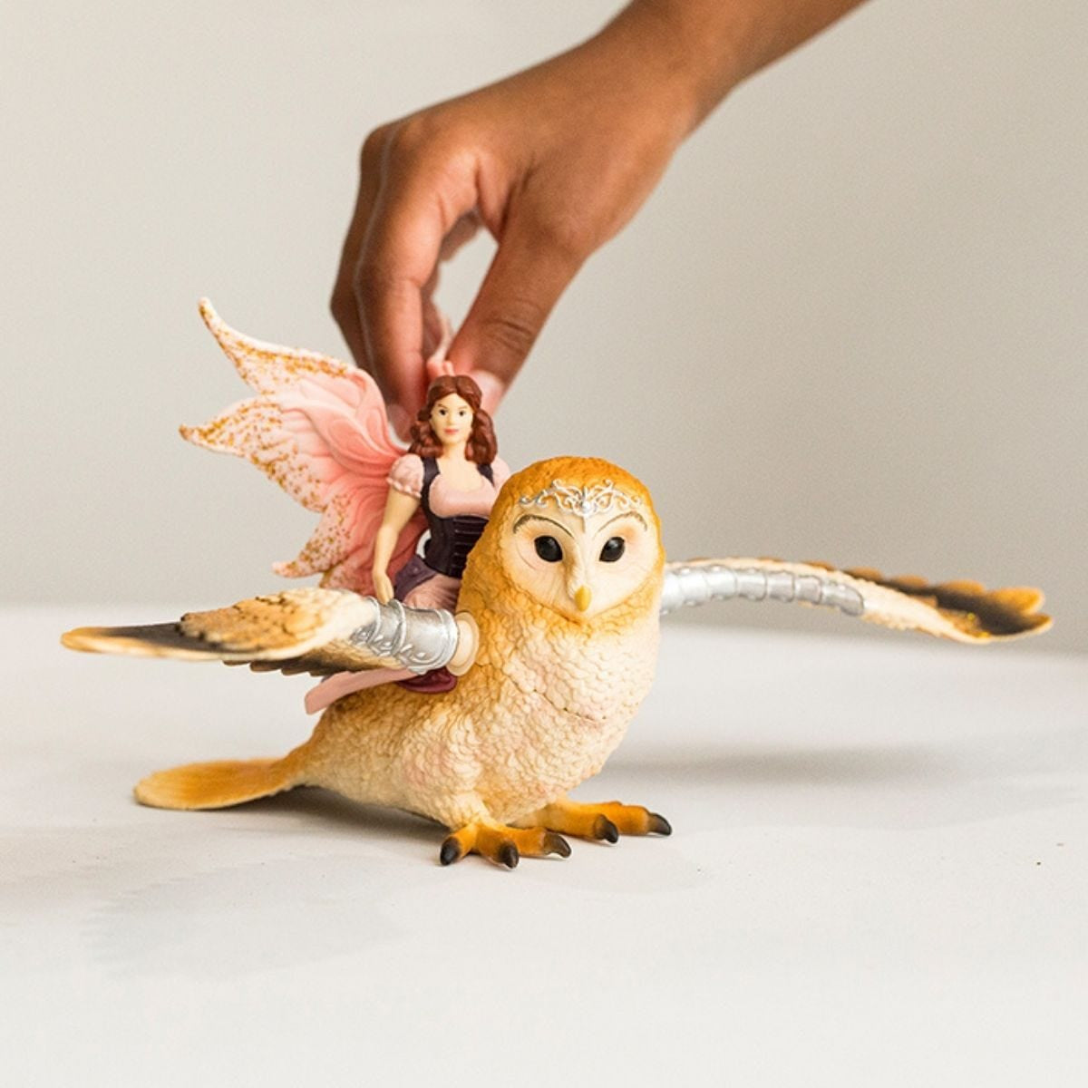 Schleich Fairy In Flight On Glam-Owl