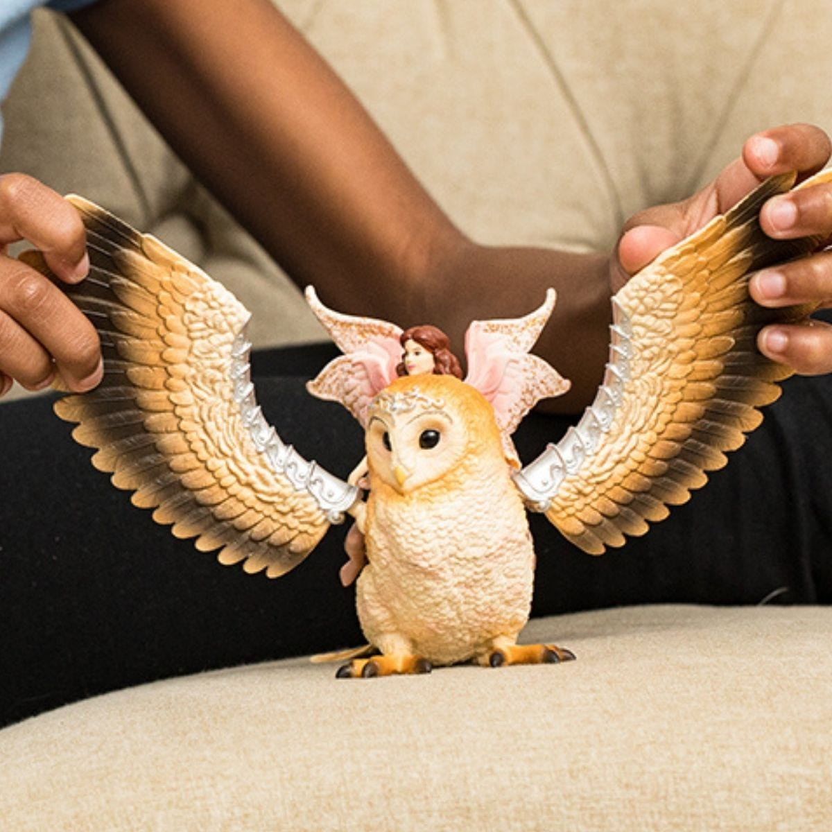 Schleich Fairy In Flight On Glam-Owl