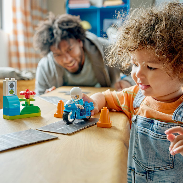 LEGO Duplo - Blue Police Motorcycle