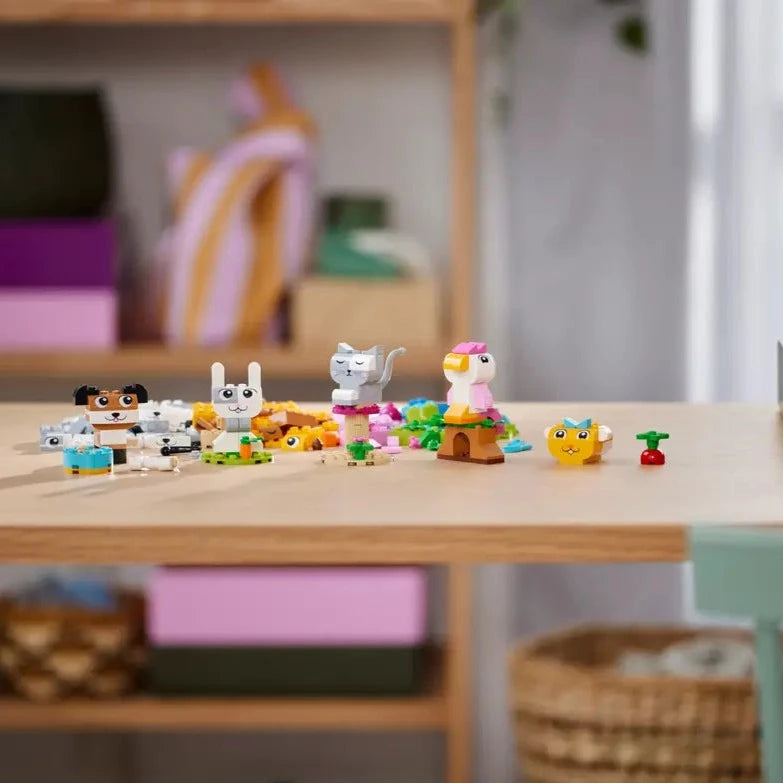 Lego Classic Creative Pets Set 