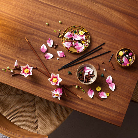 LEGO Botanicals - Magnolia Branches