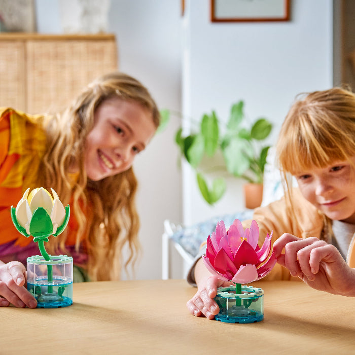 LEGO Botanicals - Water Lilies