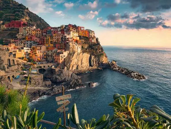 1500 Piece Jigsaw Puzzle - View of Cinque Terre Italy