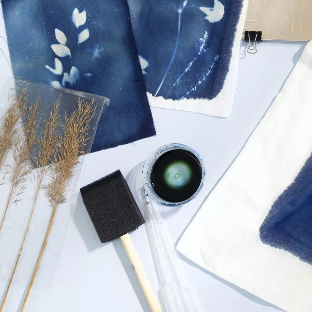 Craft Kit Cyanotype - Blue Textile Prints