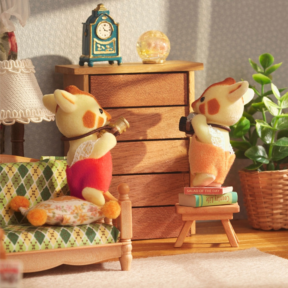 Sylvanian Highbranch Giraffe Family