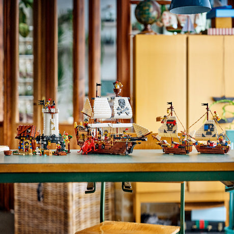 LEGO Creator 3 in 1 - Iconic Pirate Ship