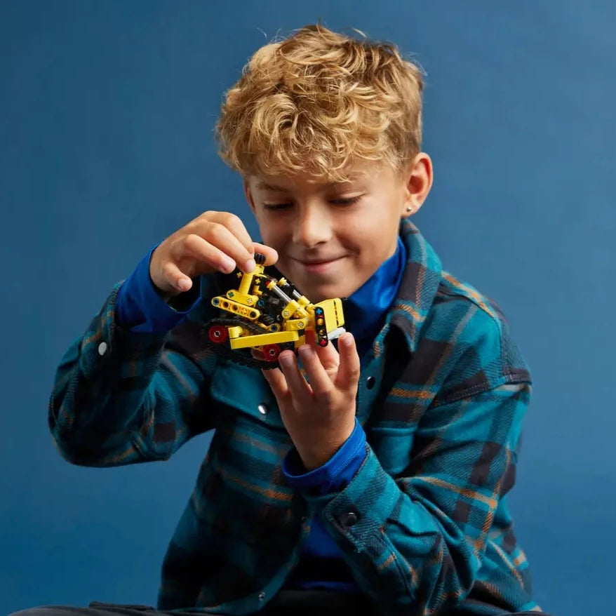 Lego Technic Heavy-Duty Bulldozer Set