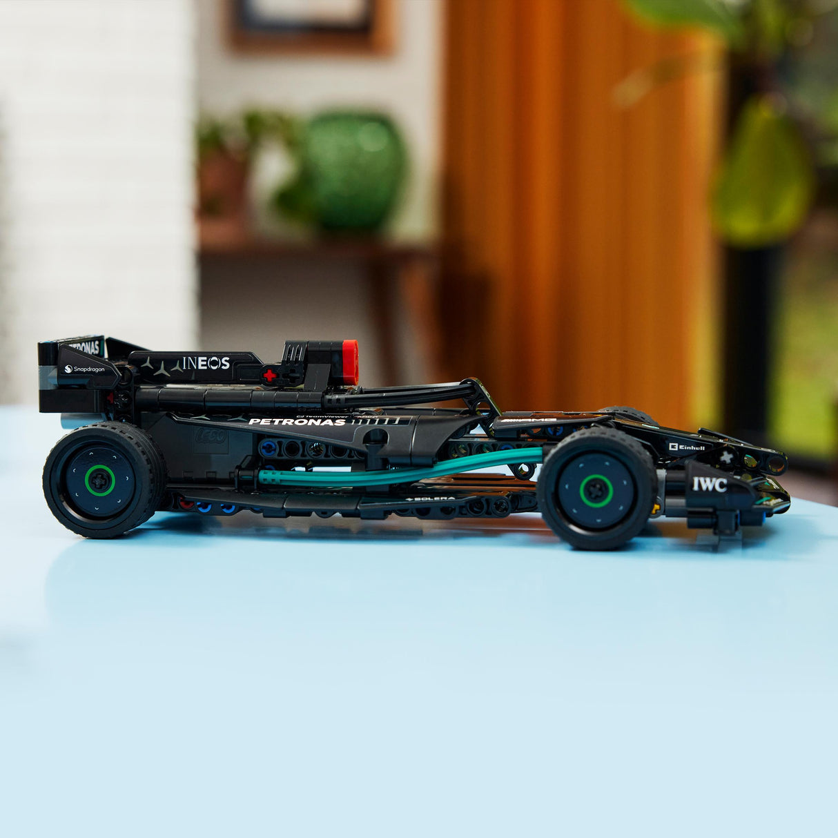 Lego Technic Mercedes-AMG F1 W14 E Performance Pull-Back