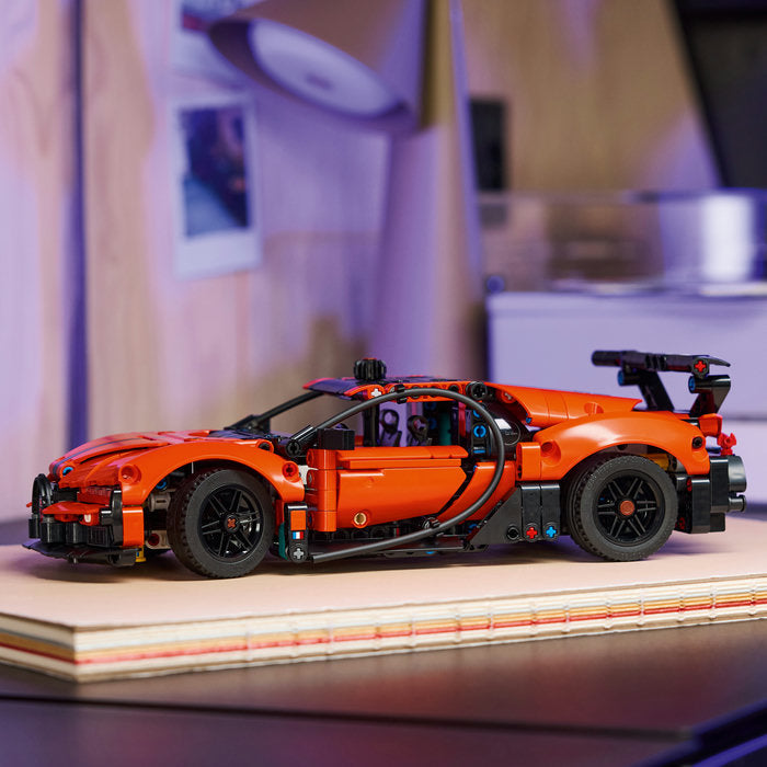 LEGO Technic - Bugatti Chiron Pur Sport Hypercar