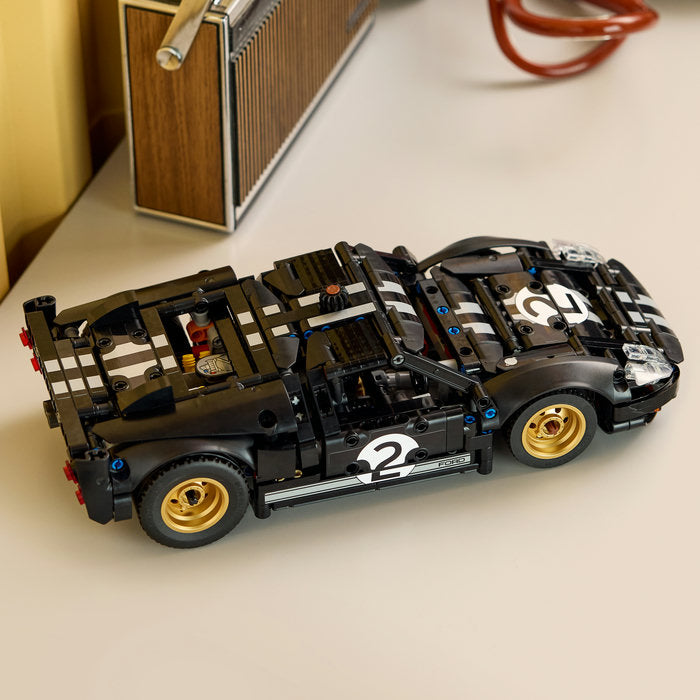 LEGO Technic - 1966 Ford GT40 MKII Race Car